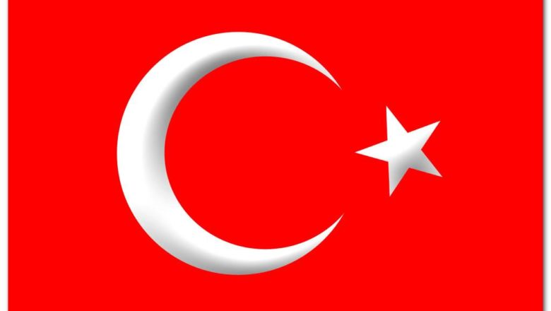  Türk Turan bayrakları